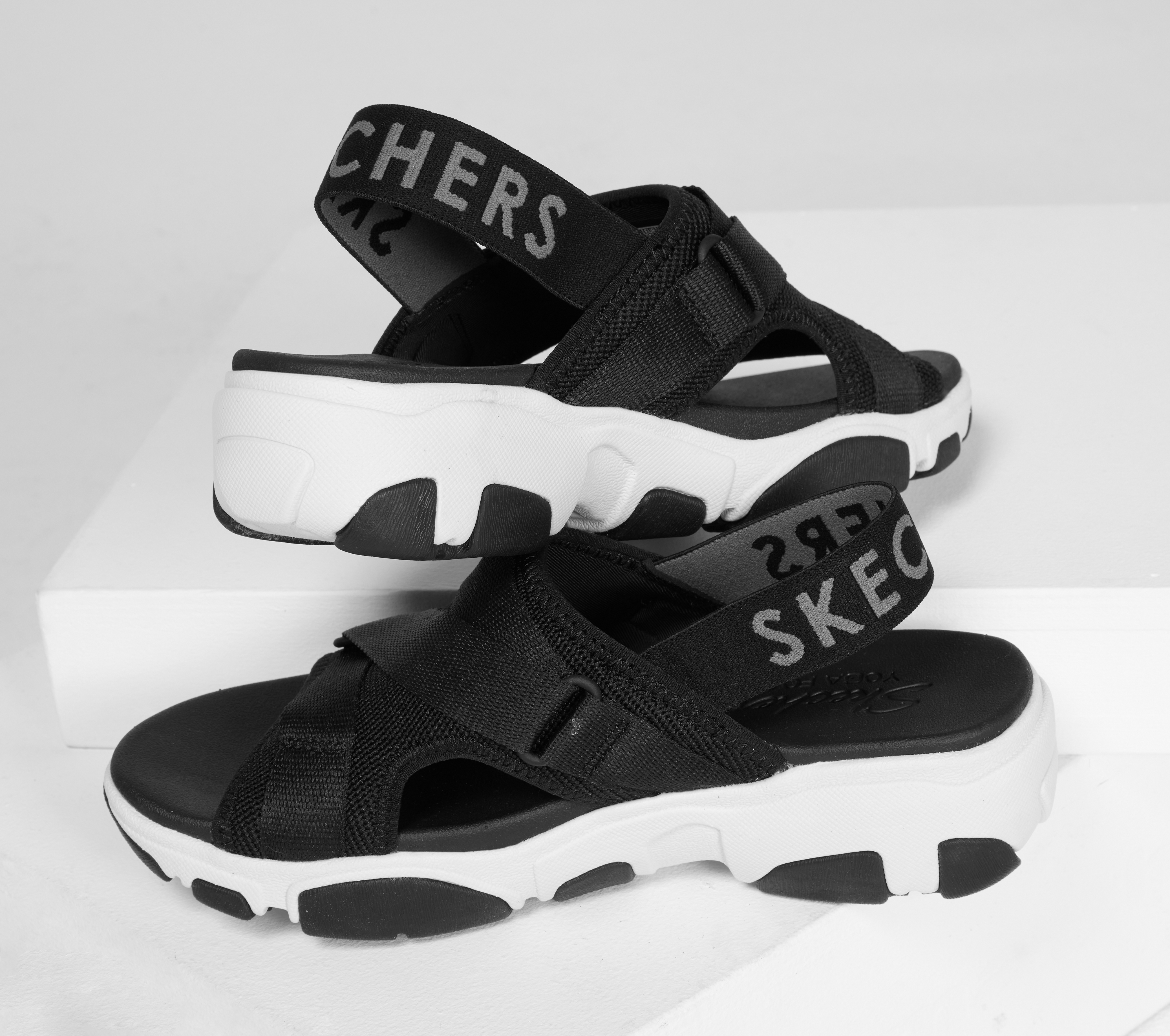 Skechers daddy 2025 o wednesday